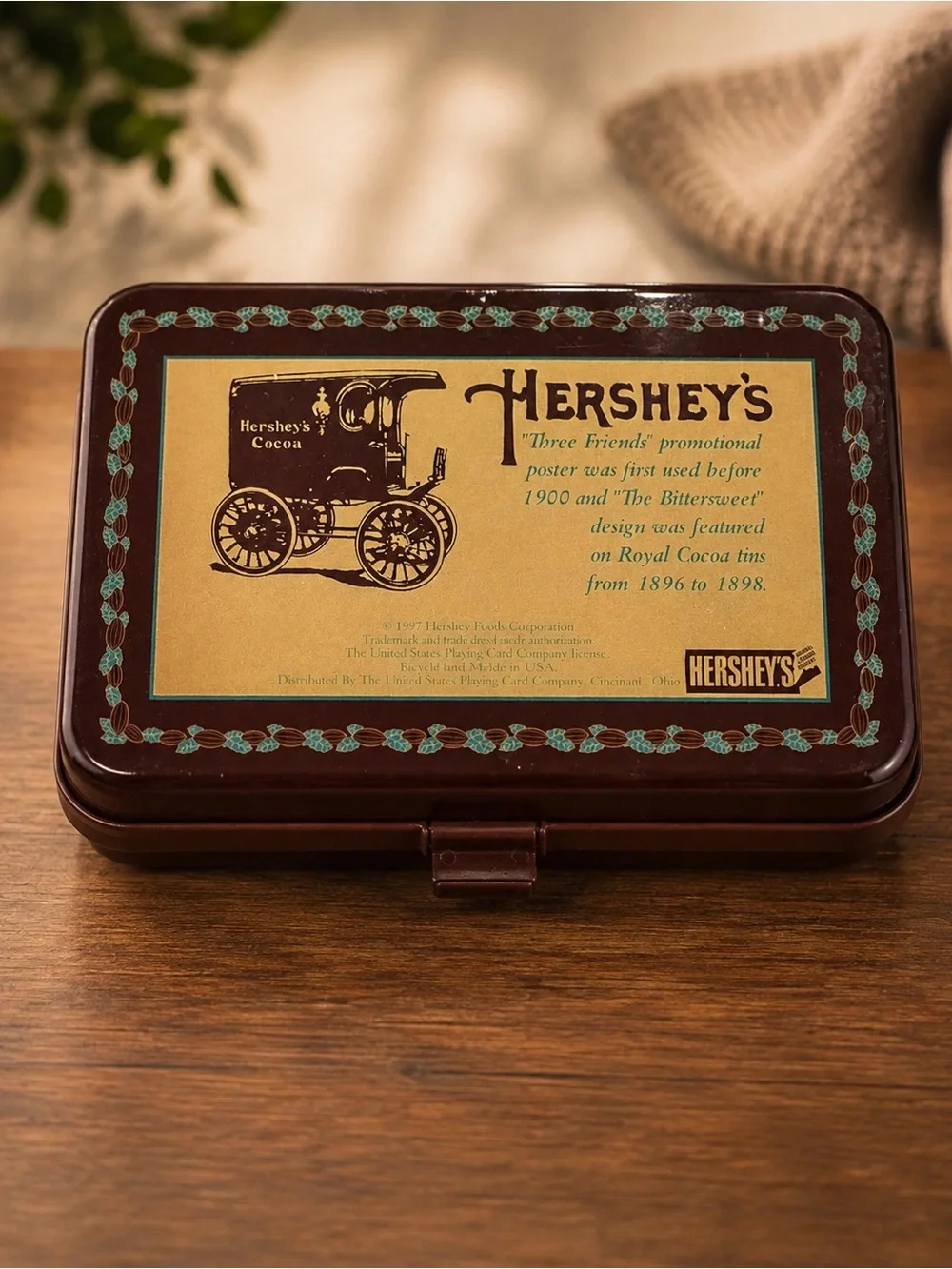 NWT Limted Edition Hershey’s collectible tin with unopened playing cards
